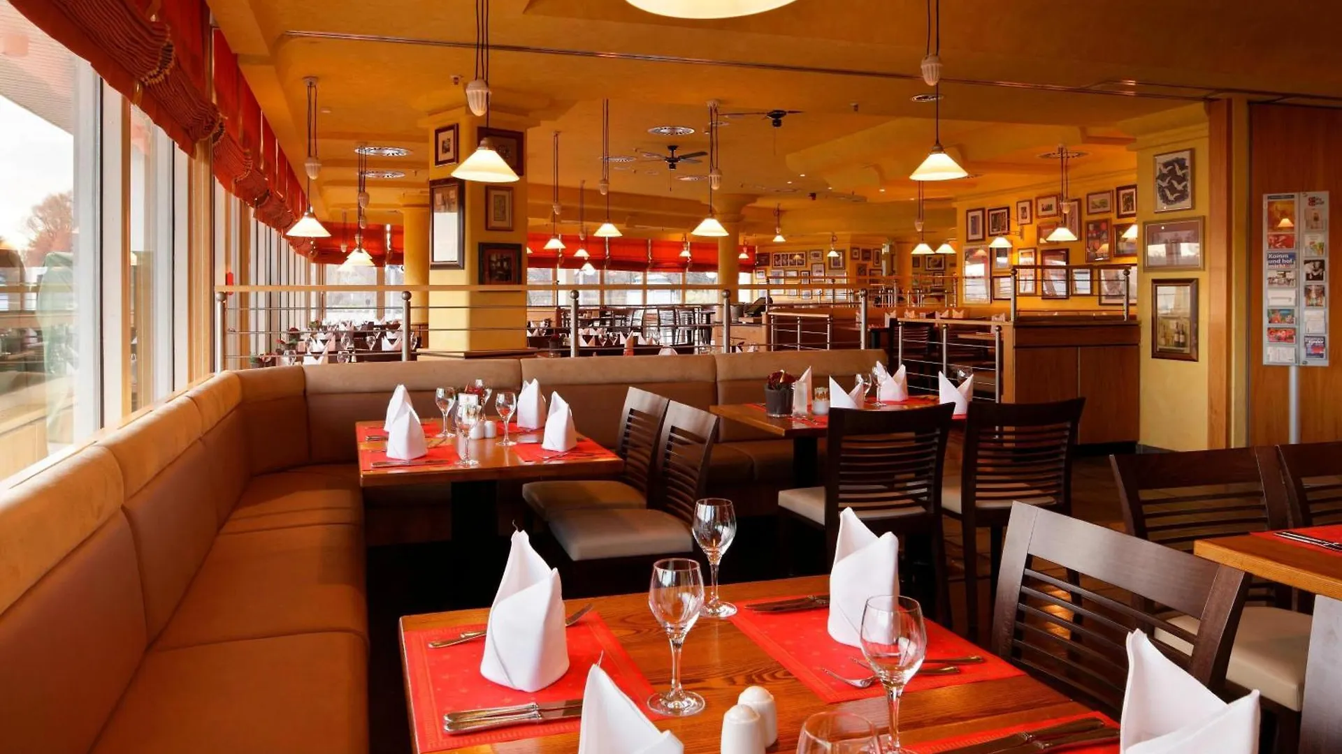 **** Szálloda Courtyard By Marriott Hannover Maschsee Németország