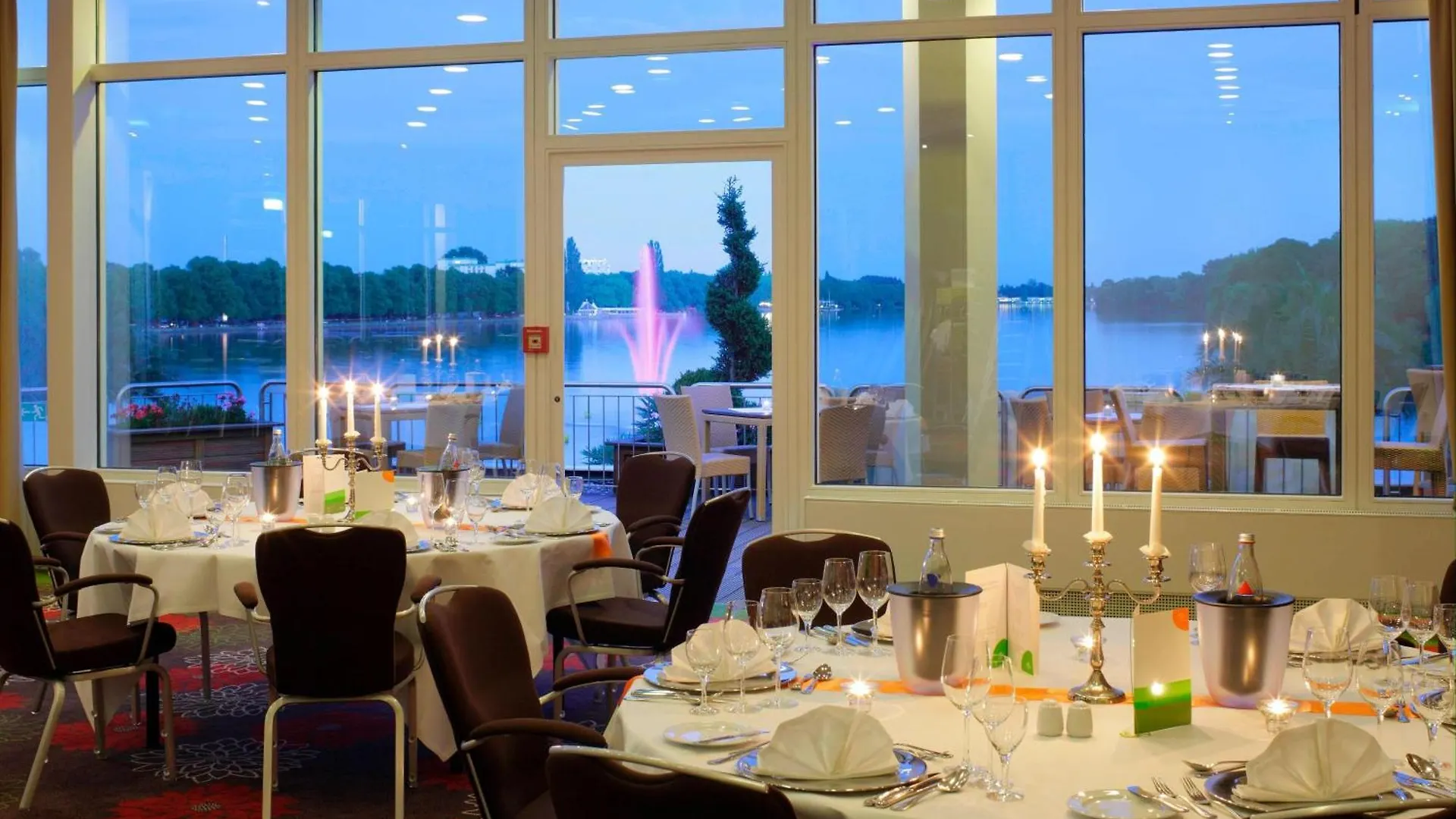 Courtyard by Marriott Hannover Maschsee Hotel