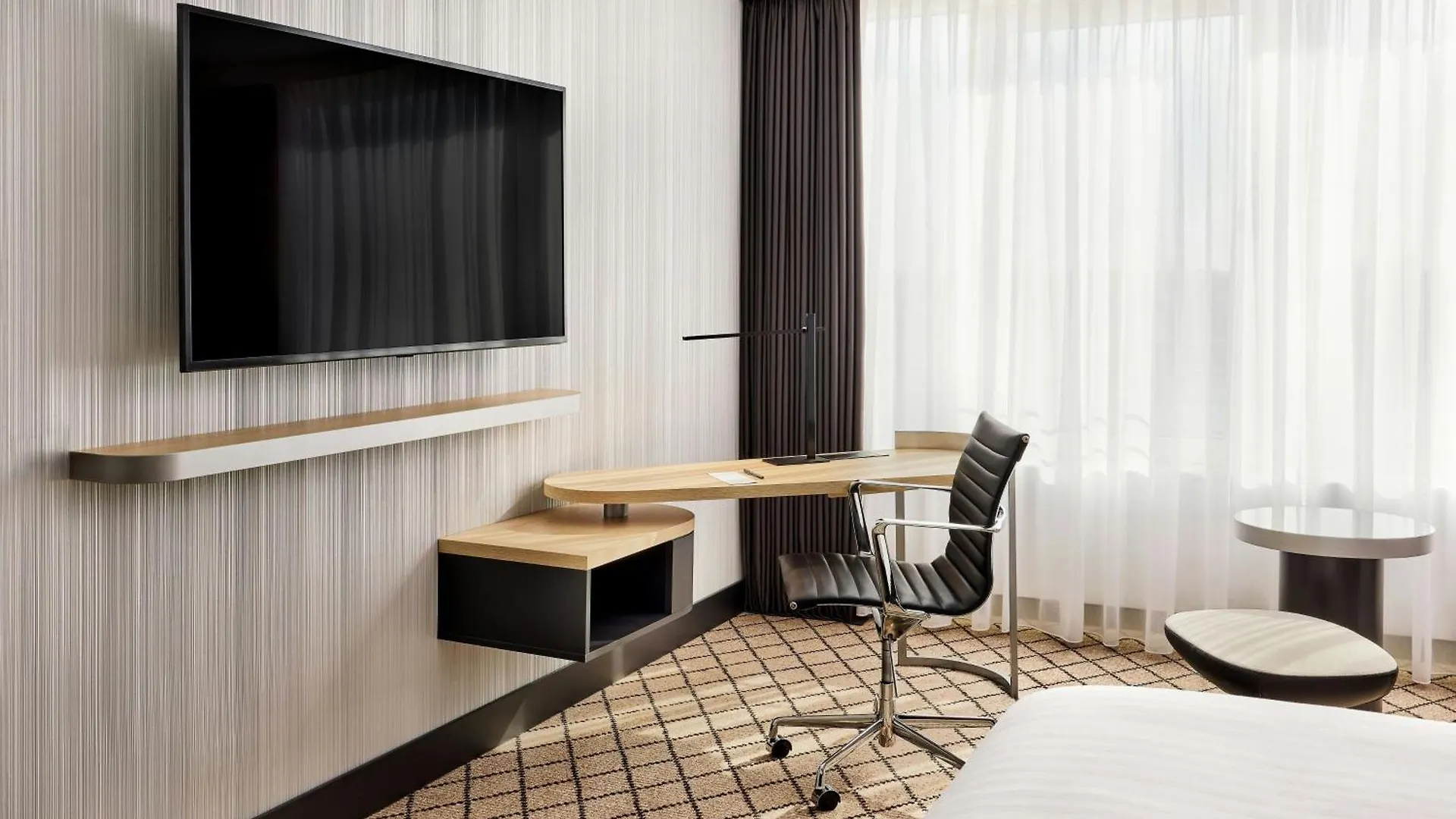 **** Szálloda Courtyard By Marriott Hannover Maschsee Németország