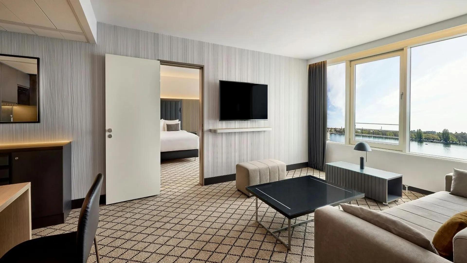 Courtyard By Marriott Hannover Maschsee 4*,