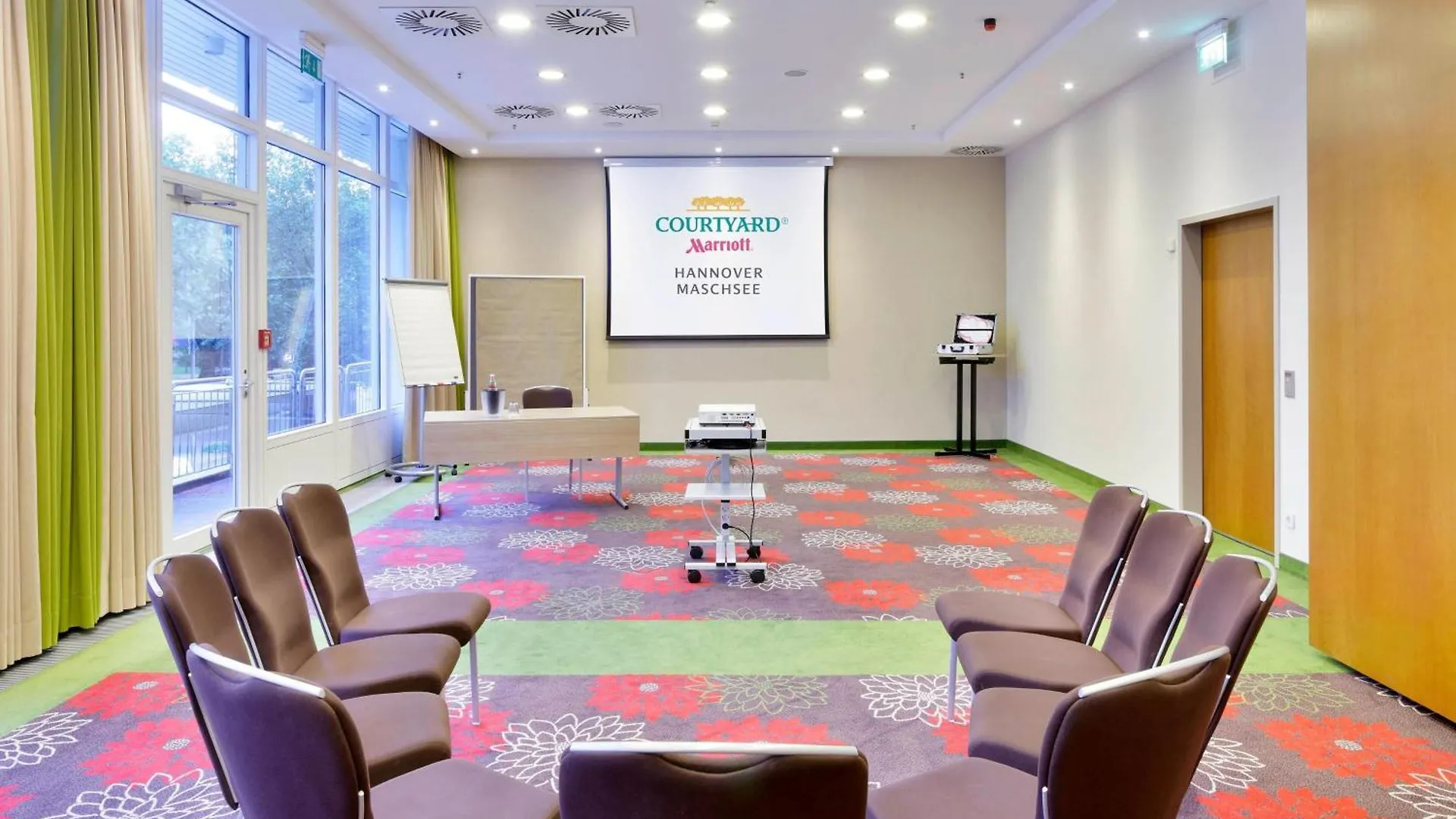 **** Hotel Courtyard By Marriott Hannover Maschsee Germany