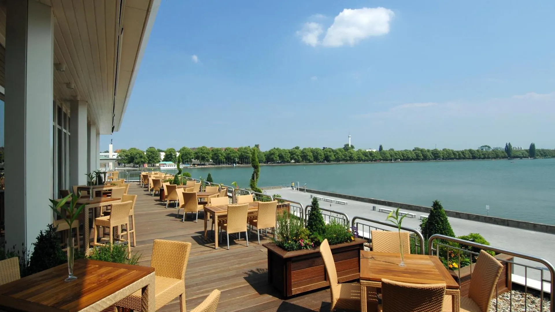 Courtyard By Marriott Hannover Maschsee 4*,  Germany