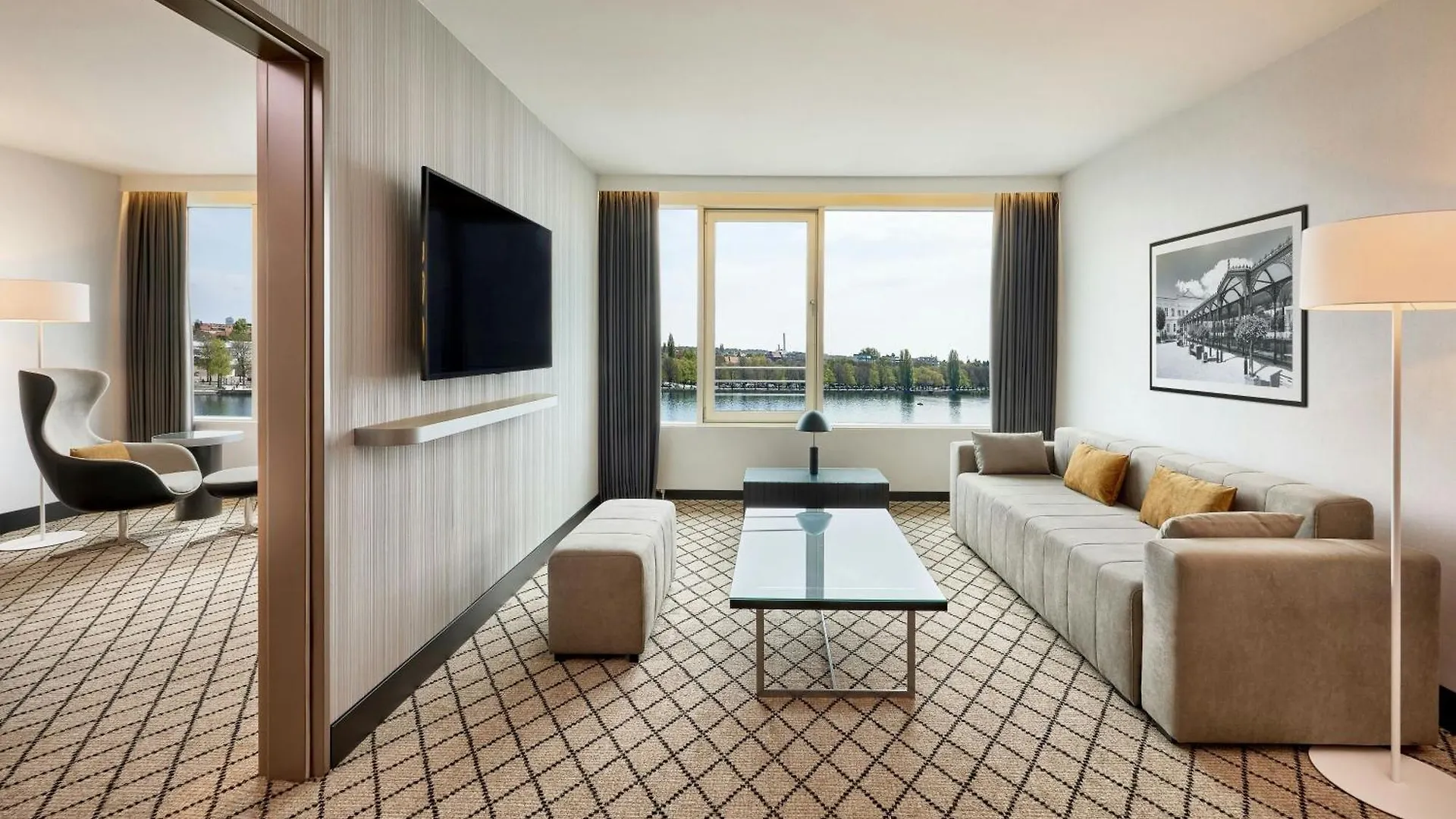 Courtyard By Marriott Hannover Maschsee 4*,