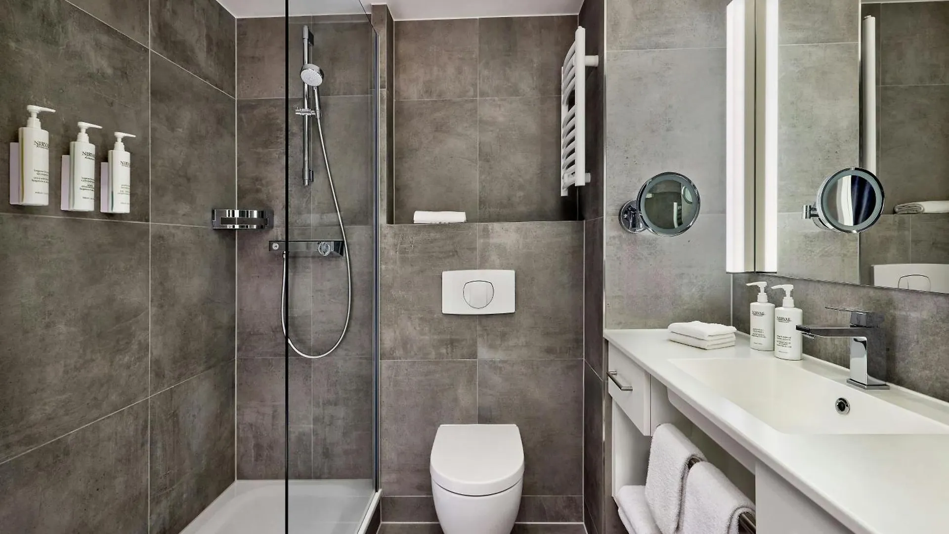 Hotel Courtyard By Marriott Hannover Maschsee