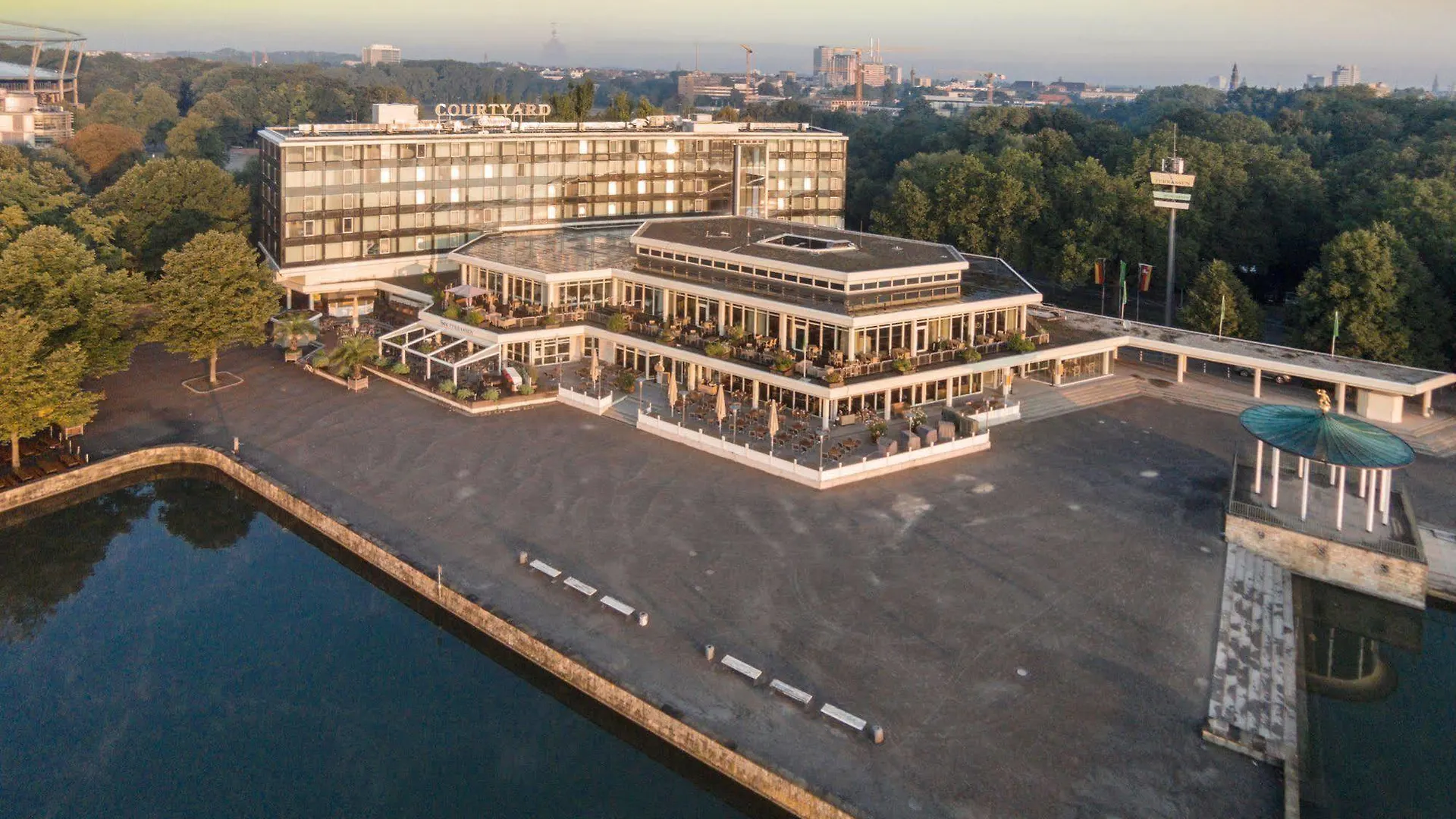 Courtyard By Marriott Hannover Maschsee 4*,  Allemagne