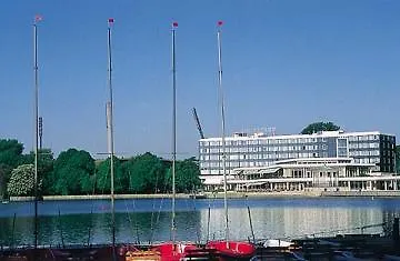 Courtyard By Marriott Hannover Maschsee Hotel