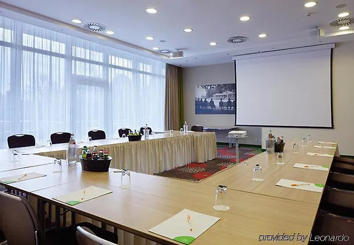 Courtyard By Marriott Hannover Maschsee 4*,